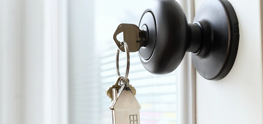 Bifold Door Knob Replacement in Torrance, California